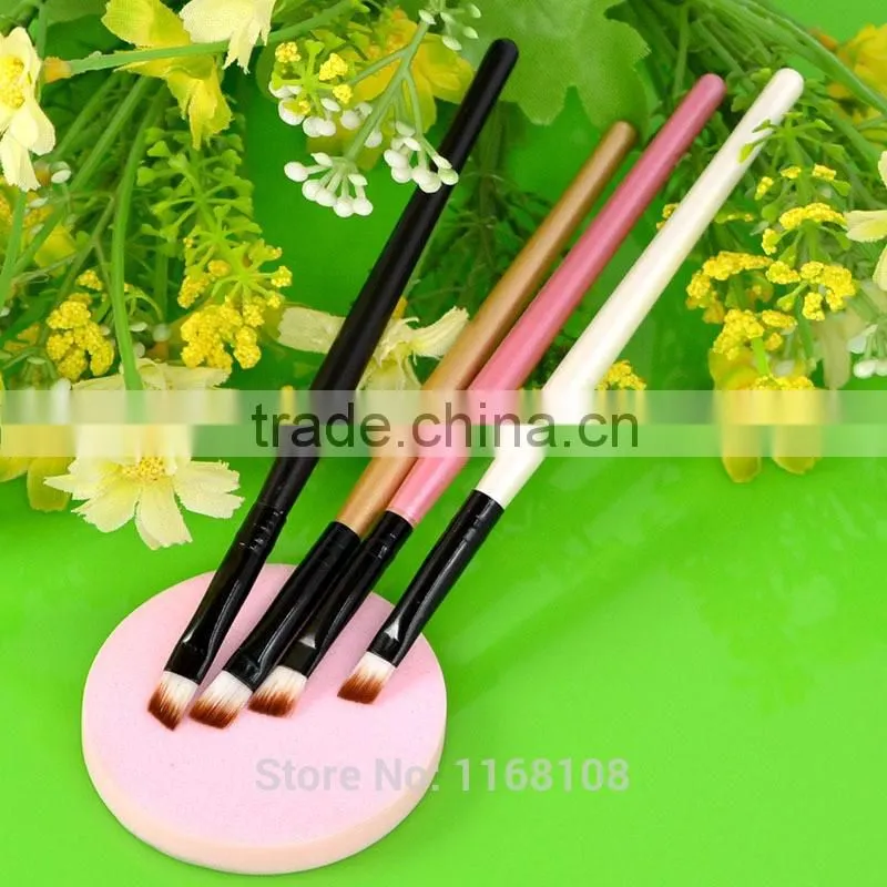 Fashion Eyebrow Eyeshadow Brush Makup Tool