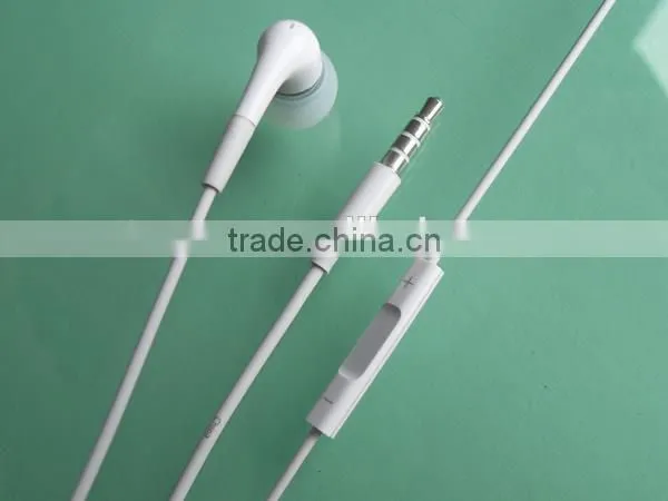 Treble headphone with micro phones studio headset for mobile phone