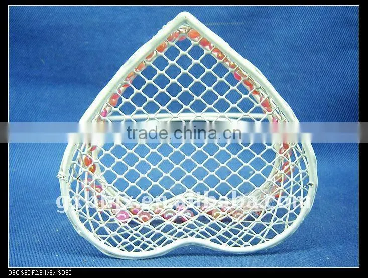 White heart shaped storage wire latest design fruit basket decorative with red pearl