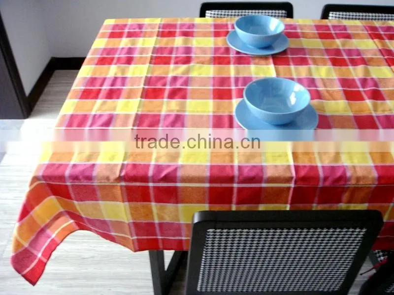 Yarn dayed table cloth
