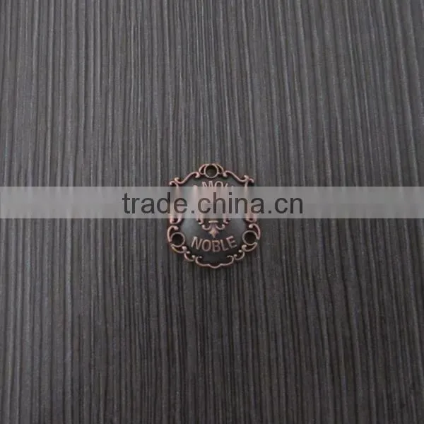 ANTIQUE FAMOUS NOBLE DESIGNED METAL PLATE FOR APPAREL