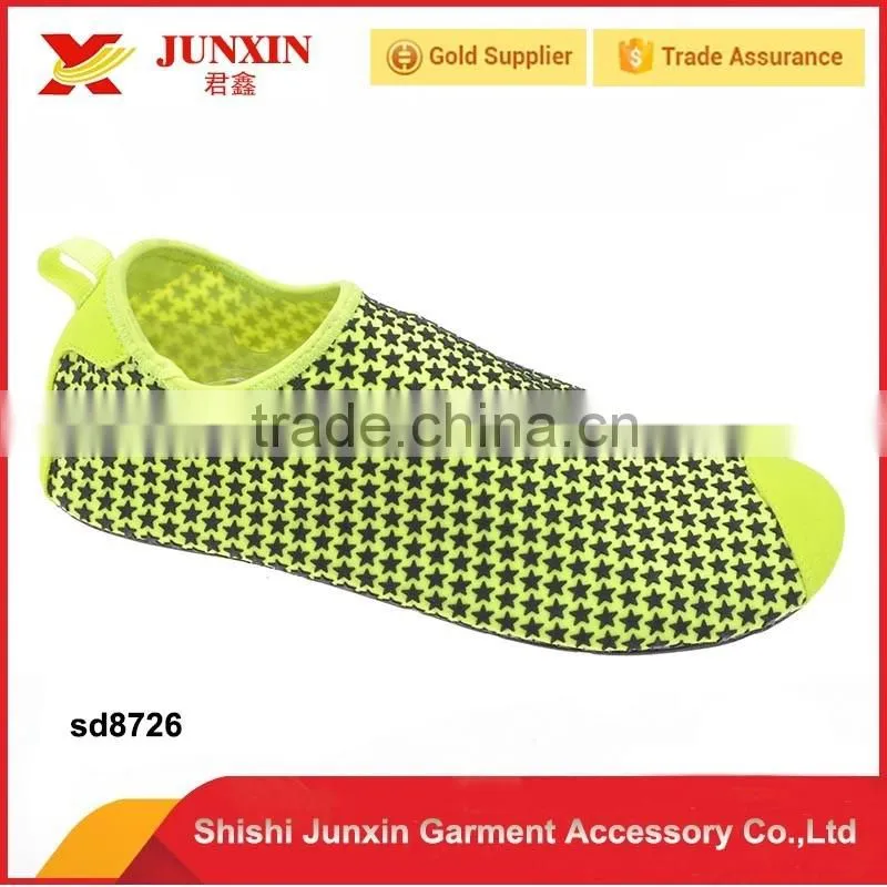 2016 Aqua Walk on Water Rubber Swims Shoes Step Gym Shoes