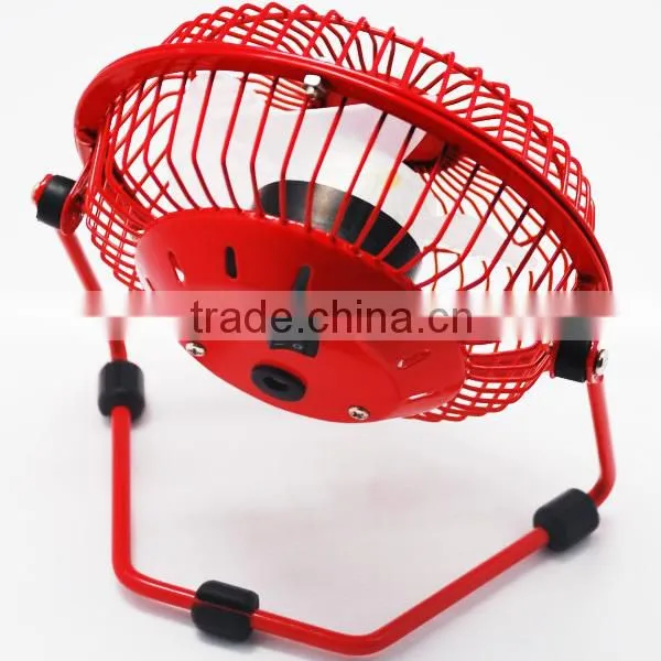 Mini desk fan with USB connection