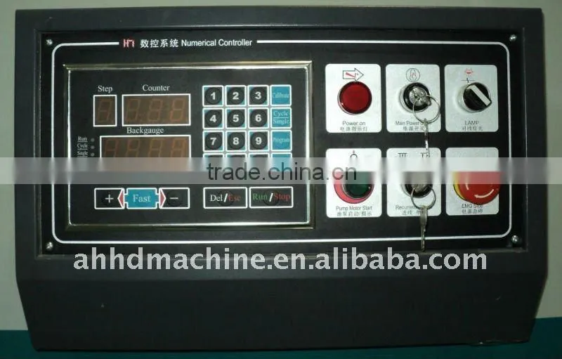Hydraulic swing beam aluminum profile cutting machine