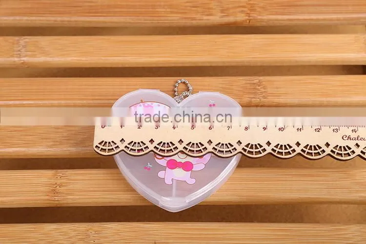 Contemporary Latest Plastic Red Heart Shaped Pill Box