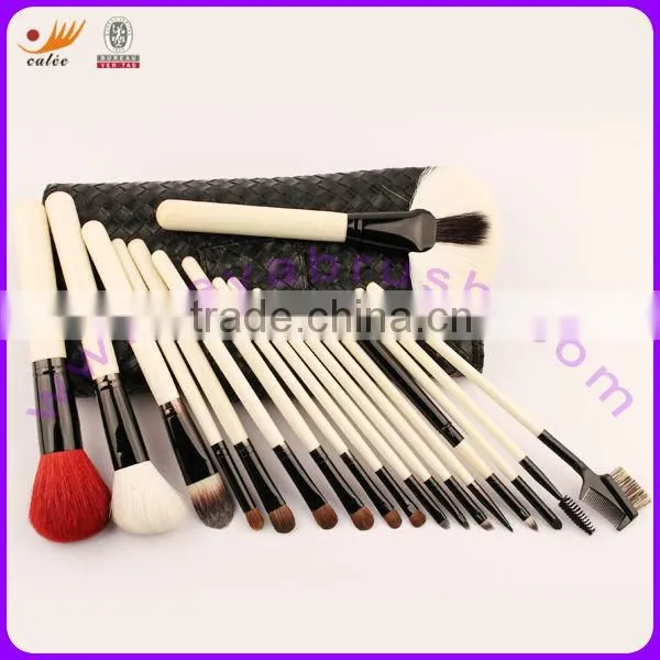 Cosmetic Brushes Set with Animal Hair and Synthetic Hair