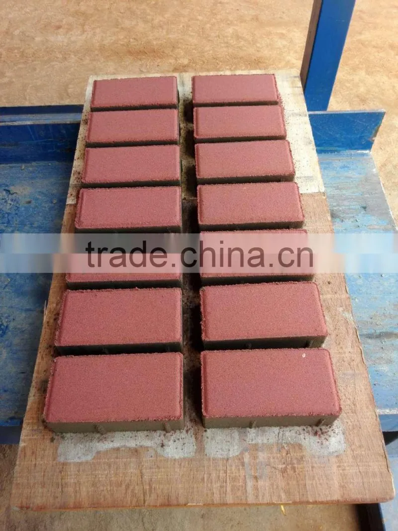 QT4-15 videos of working of concrete brick machines