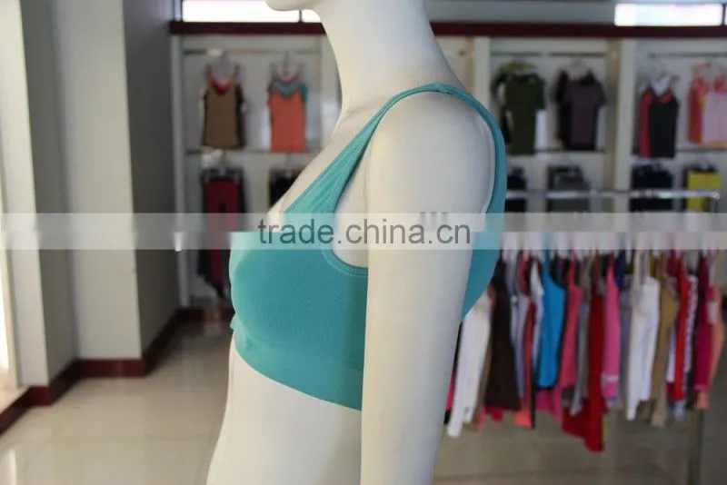 fashionable seamless low U sports bra
