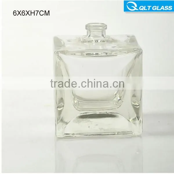 Round reed diffuser glass bottle decorative aroma diffuser bottle
