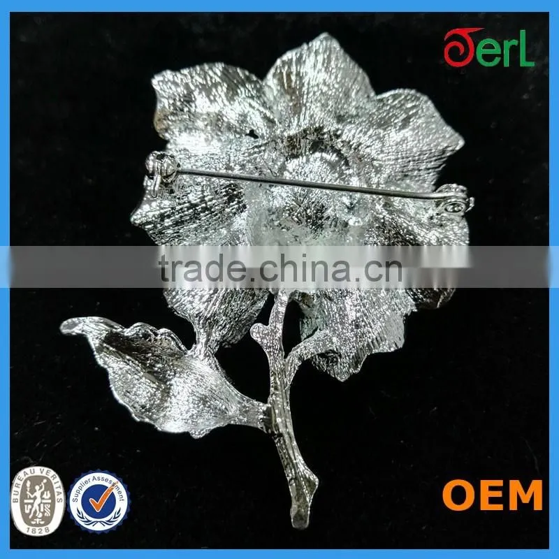 Fashion elegant small crystal scarf clip brooch rose flower brooch