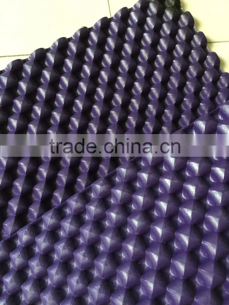 Rubber floor mat