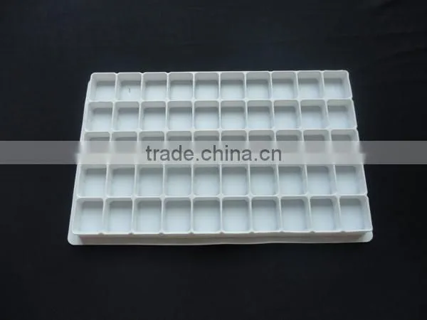 high quality disposable plastic divided chocolate tray