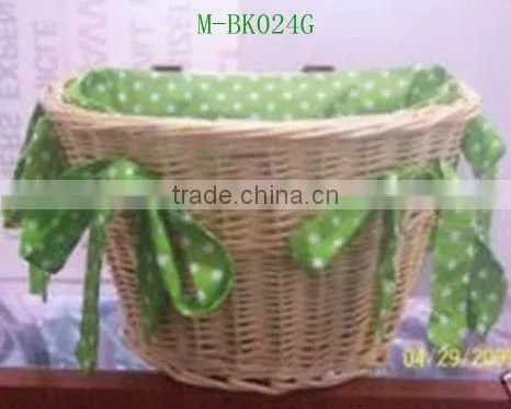 Semicircle wicker bicycle basket with colorful cotton liner