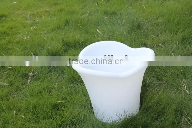 2016 hot sell plastic colorful LED ice bucket