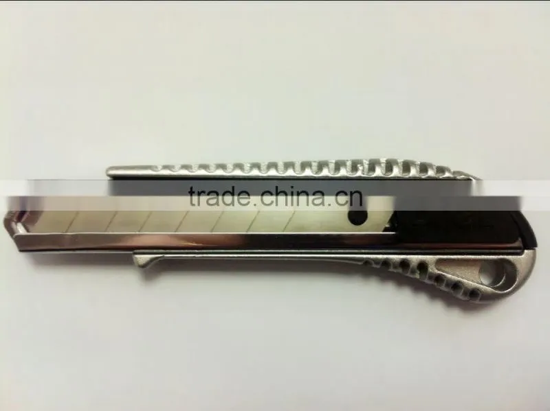 18mm blade Utility knife with Aluminum alloy handle