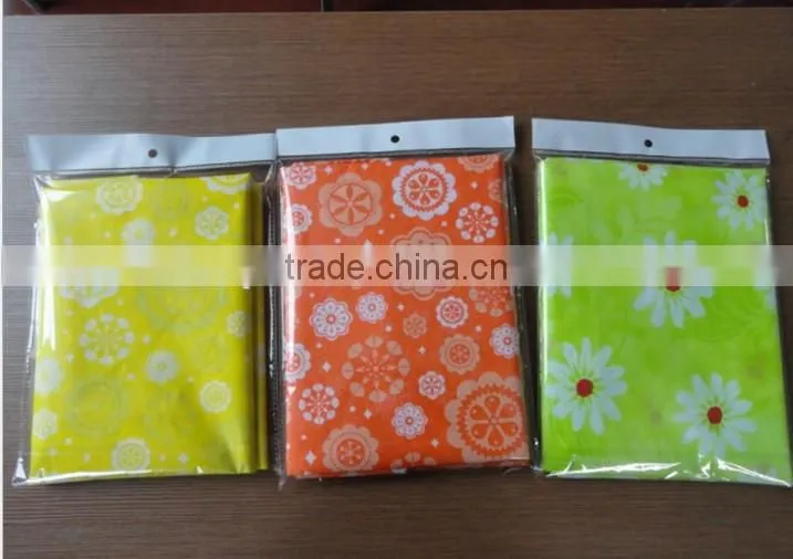 2015 new classic and fashionable flannel/PVC/PE table cloth with good quality