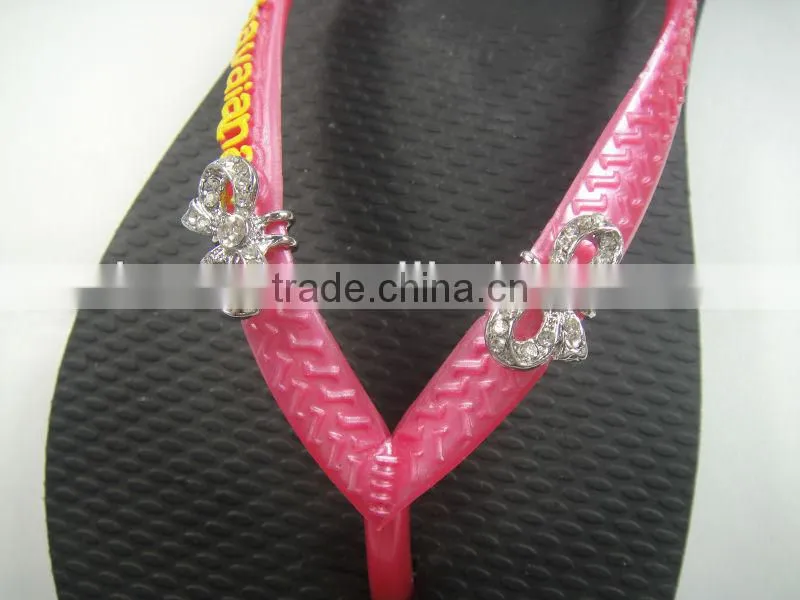 RF0066 Decorative rhinestone shoe clips for flip flops