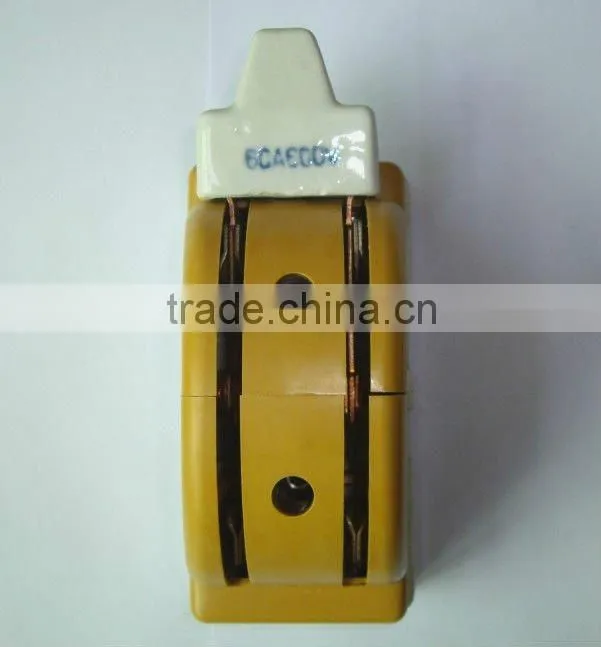 Porcelain knife switch