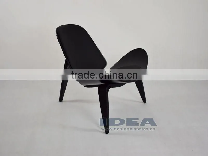 DC6018 Replica Hans Wegner Shell Chair - Black Shell/Black Leather pad
