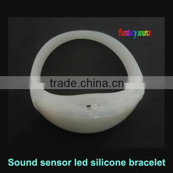 factory supply directly music sound actived light up bracelet,voice actived led bracelet
