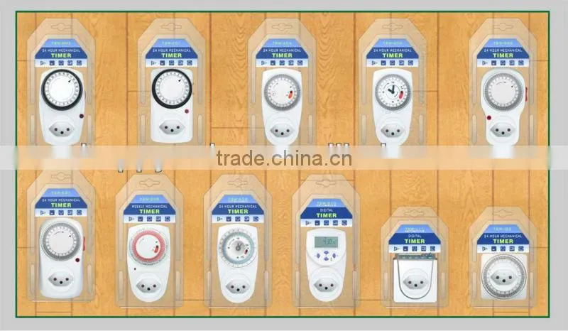 UK style programmable timer plug/timer socket switch