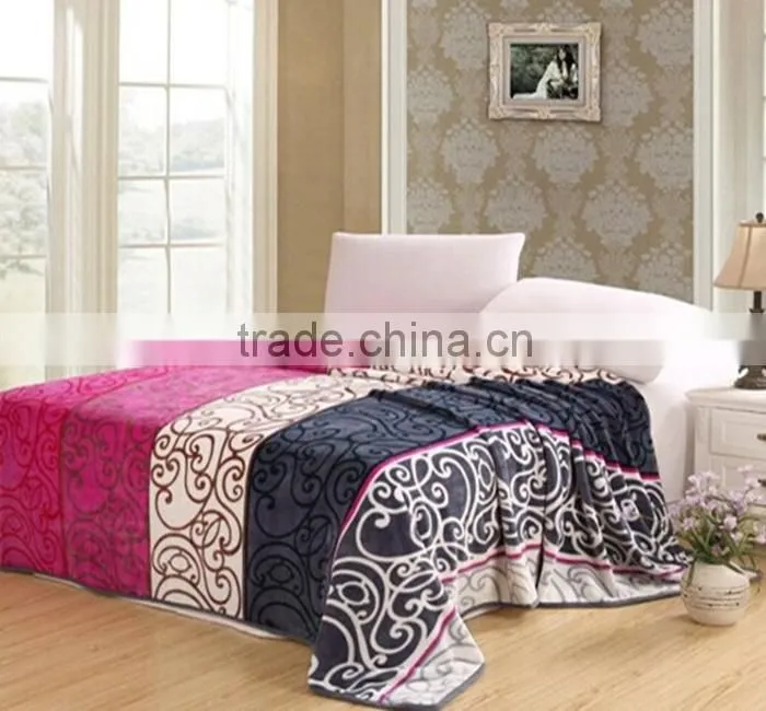 Super soft and warm flannel wedding blanket from blanket manufacturer