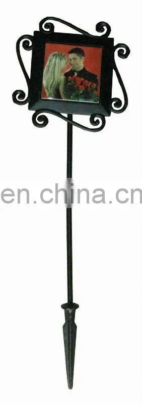 sublimation ceramic tiles with wrought iron garden stake