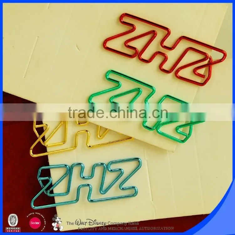 Spring clip type and metal material paper clip shaped letter