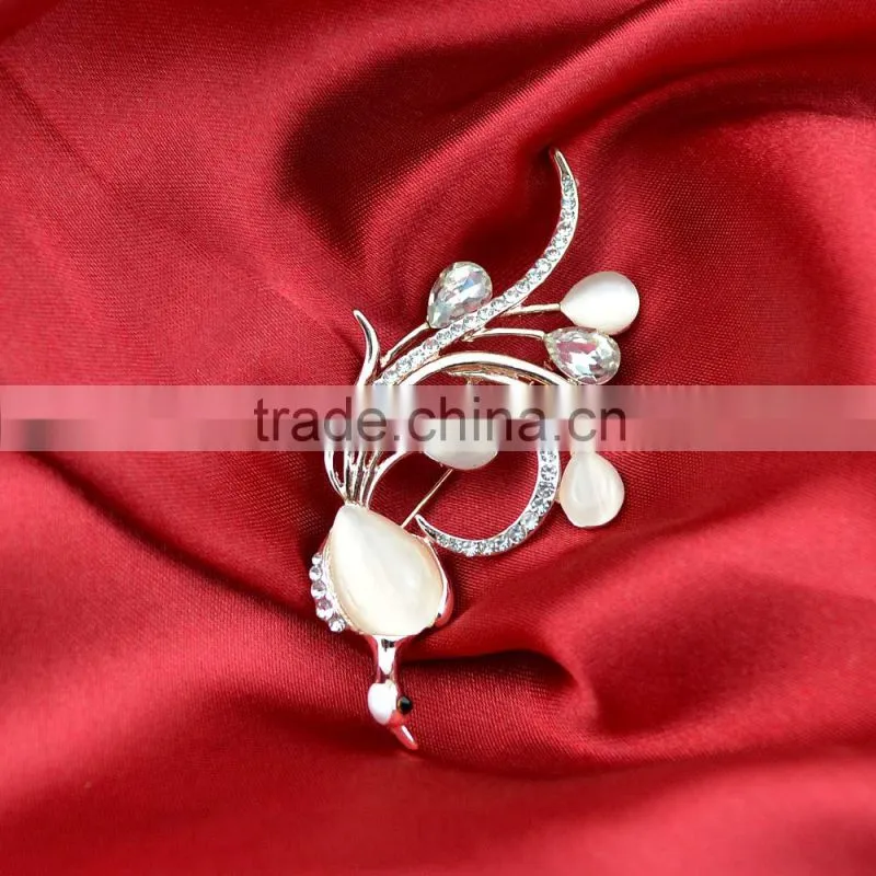 China Wholesale Top Quality Vintage Style Brooch Beautiful Phoenix for Fashion Women