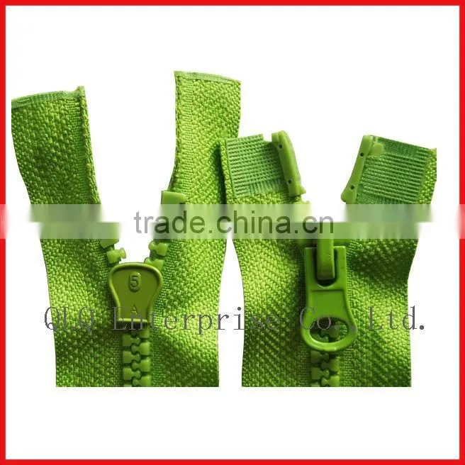 two way open-end Plastic Zipper