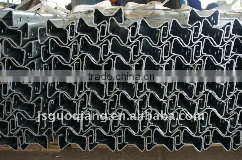 road crash barrier