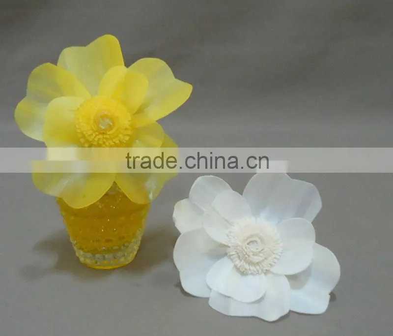 Natural sola flower diffuser