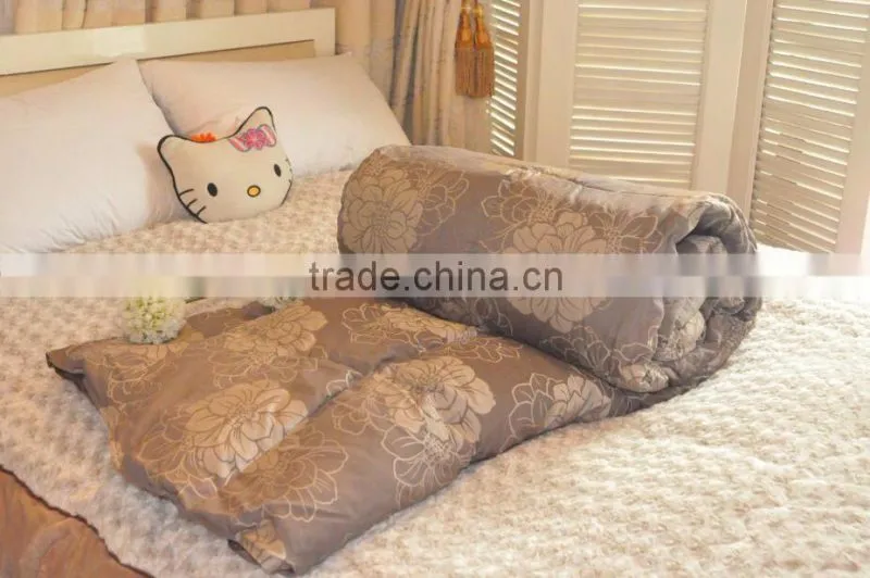 2016 New deisgn natural silk fabric duvet