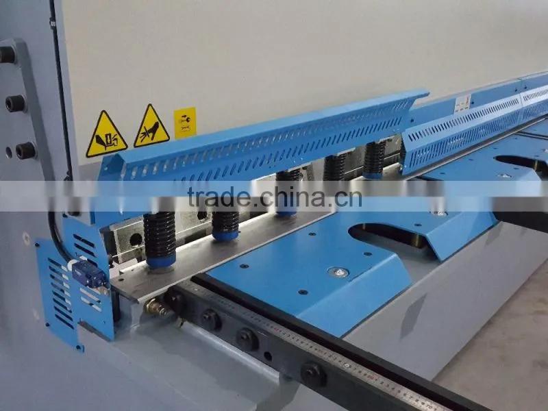 Accurl brand small shearing machine, hydraulic cutter machine