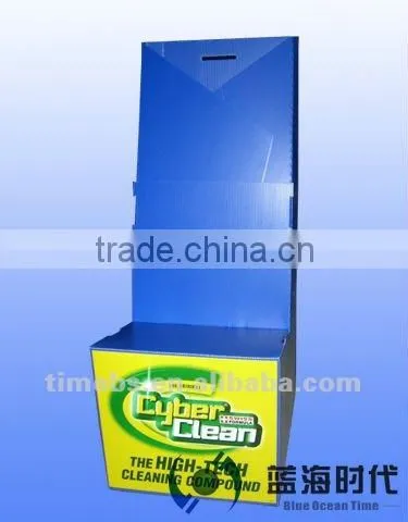 Corrugated plastic display rack for DVD