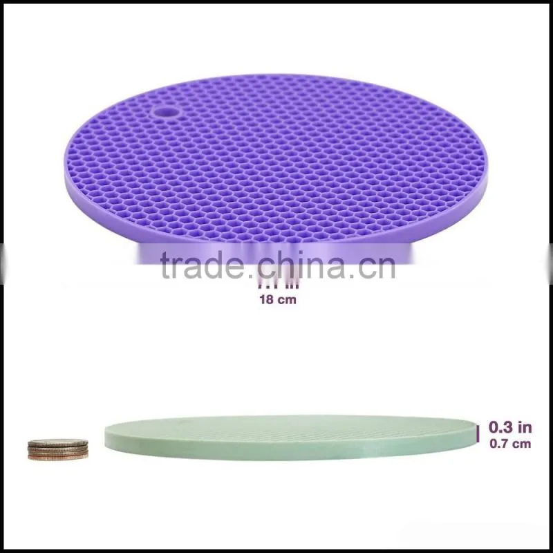 Kitchen accessories heat resistant reusable silicone pot holder