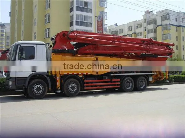 Daimler 8x4 concrete pump truck