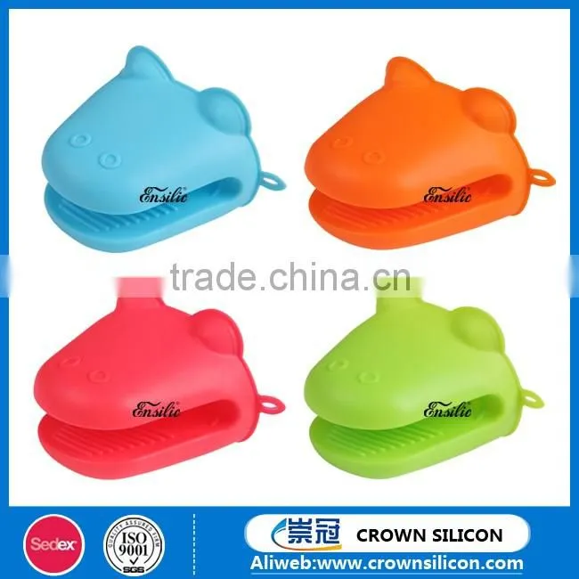 Popular Silicone Heat Resistant Cooking Glove /Crocodile Shape Silicone Glove For Cooking
