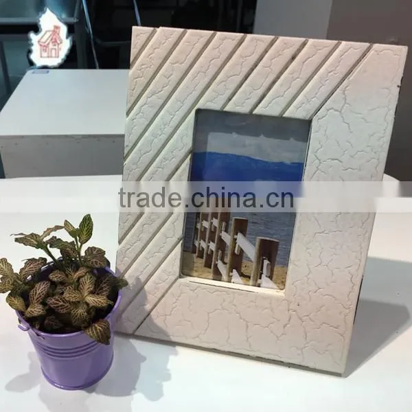 White color photo picture frame with smooth surface and crack painting frame