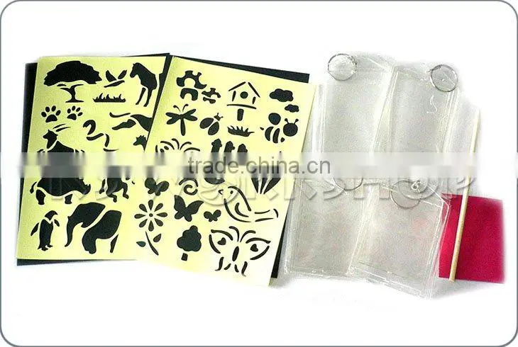 Scratch Art Keychain Kit - Zoo & Garden