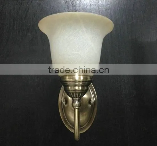 Decorative E27 holder 60w plated Wall Lamp