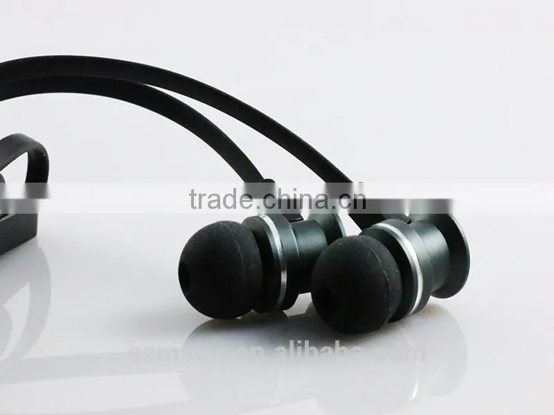 2015 The most popular noise cancelling earphone