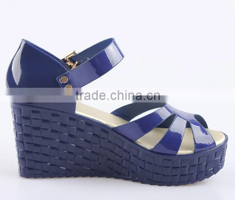Newest design 2016 summer pvc upper jelly sandals dress shoes orange sandals from Chictrend melissa sandals