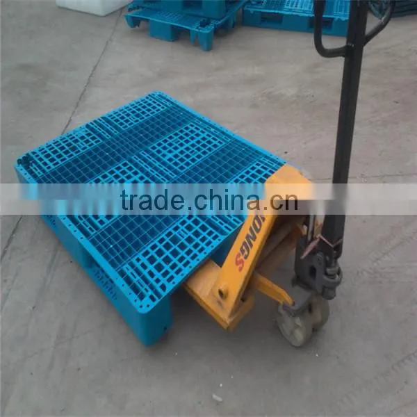 Warehouse storage Stackable steel pallets
