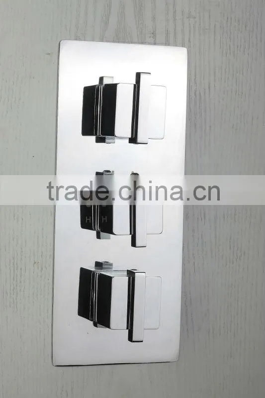 Thermostatic shower faucet square