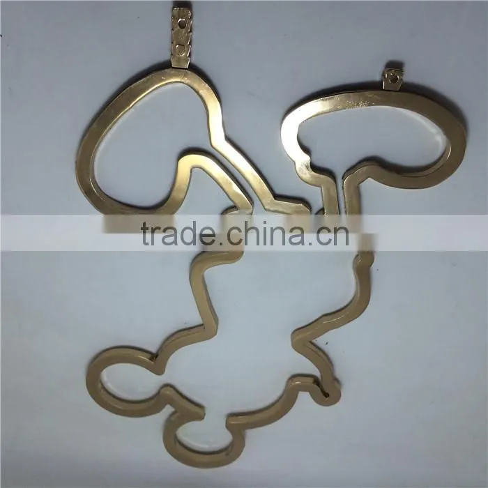 Mickey Mouse logo in gold plating , factory direct die casting mickey design metal logo cartoon sign