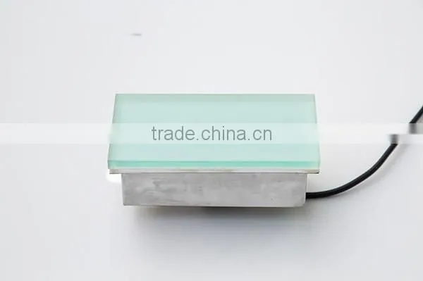 3 years warranty outdoor IP67 24v led brick paver light