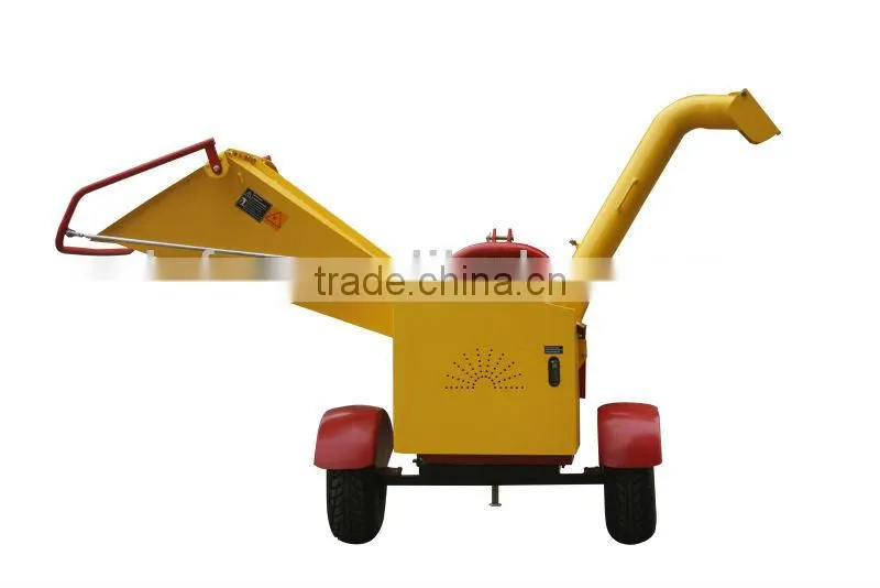 Tractor PTO wood chipper with CE