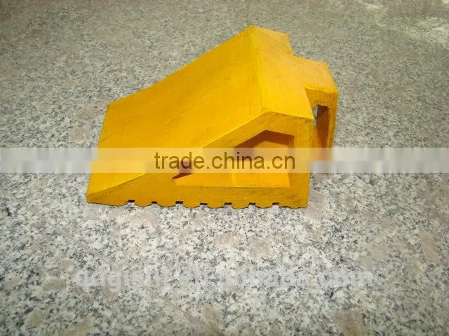 light weight Yellow color rubber wheel chock GT14R 0.88kg