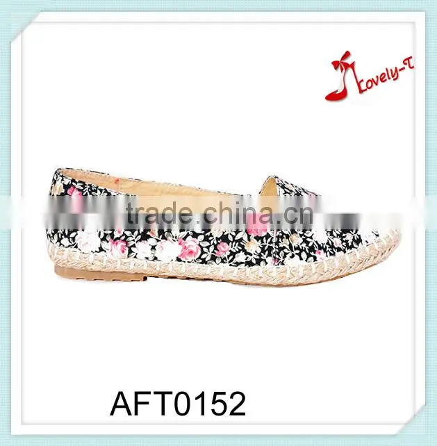 Hot selling latest design lady straw sole flat feet walking shoe with elastic band